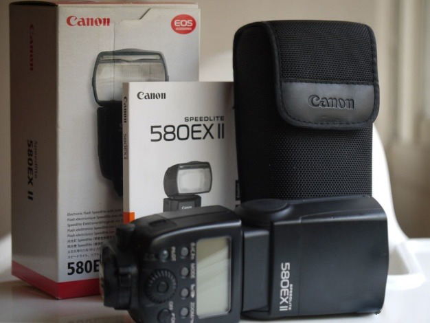 Canon Speedlite 580EX II – прояви свой творческий потенциал.